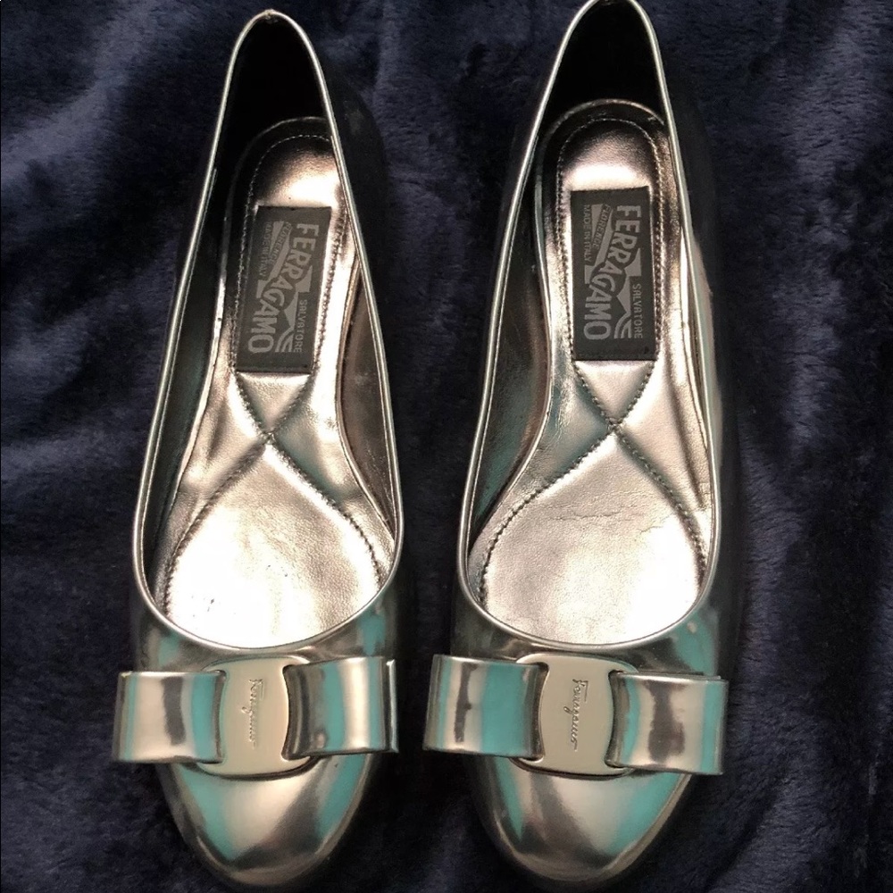 Salvatore Ferrgamo Varina 6.5B Silver Mirrored - Picture 5 of 8